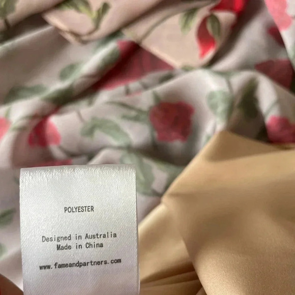 Fame and Partners Red Floral Maxi Dress - Picture 7 of 9